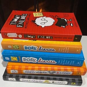 Kids 5 Book Lot Diary Of Wimpy Kid, Dork Diaries, Timmy Failure.